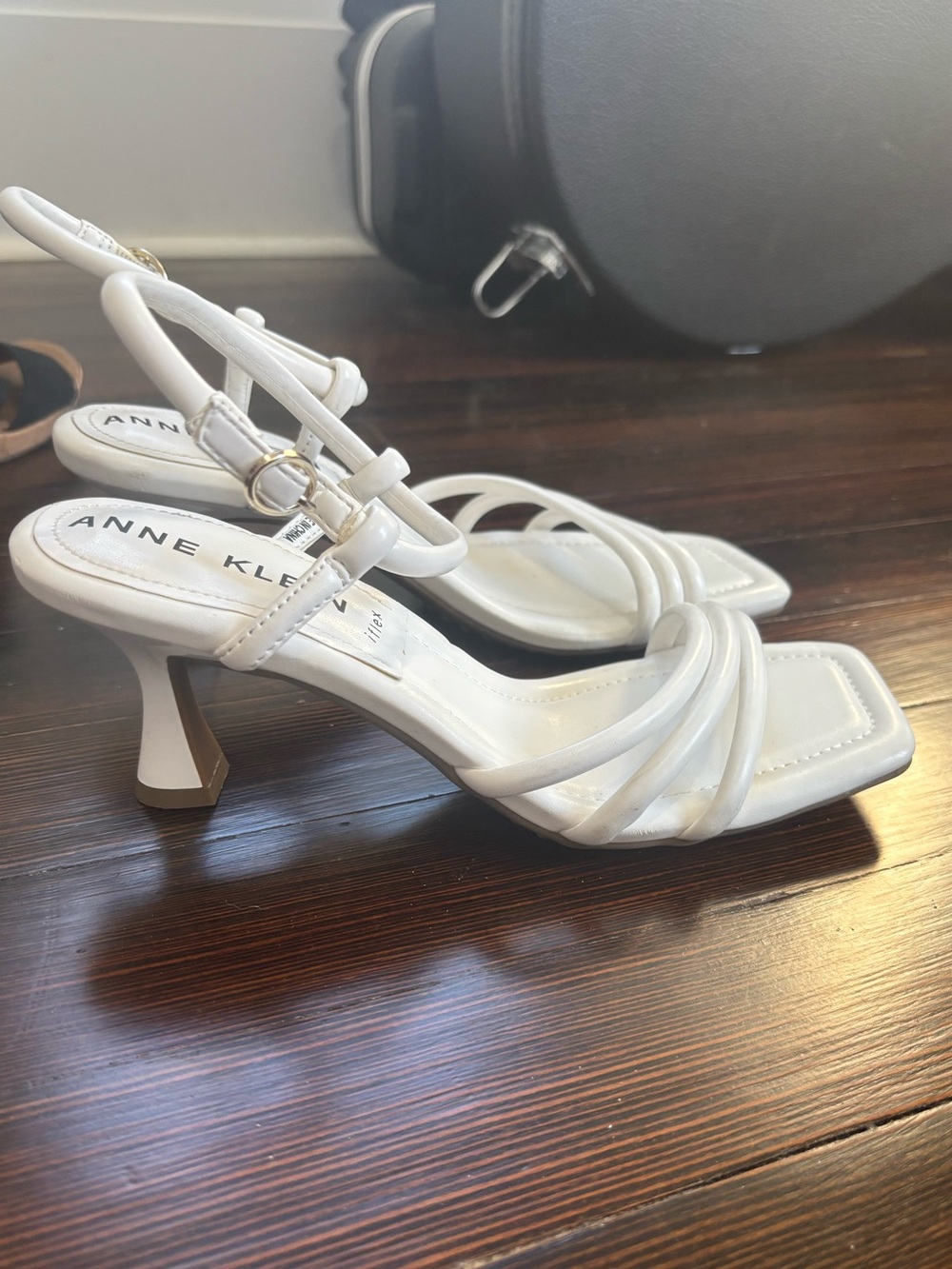 Anne Klein White Strappy Square-Toe Mid Heels